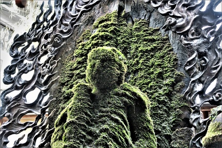 Osaka statue de mousse