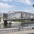 Un pont sur la seine